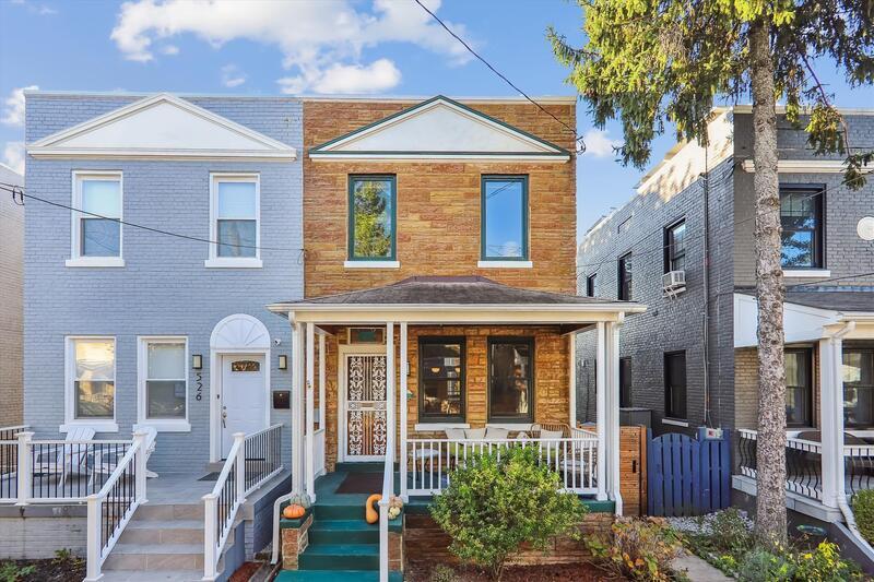 Photo - 528 Roxboro Place Northwest - x