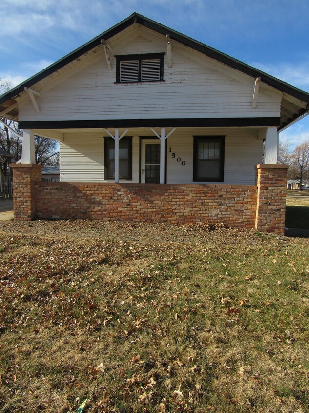 Primary Photo - 1500 Osborne St
