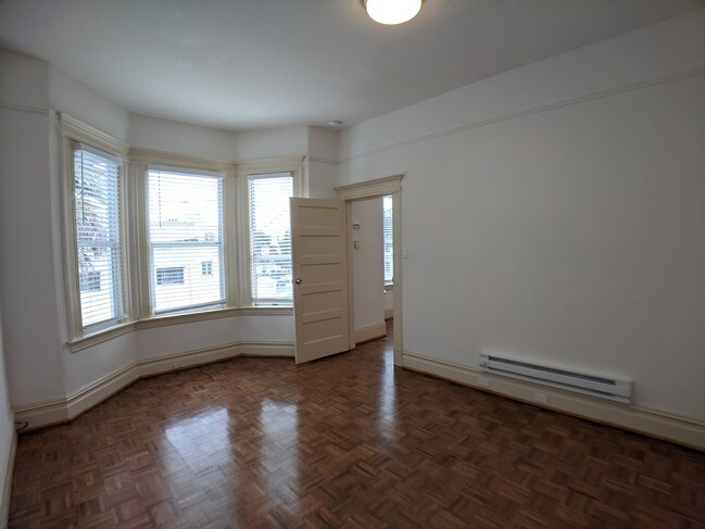 Bedroom 1 - 1303 Baker St