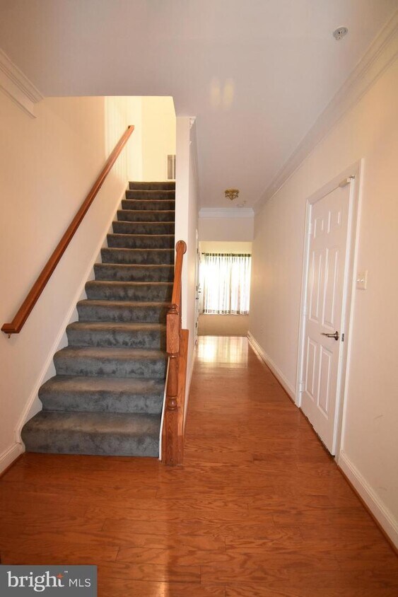 Foto principal - 3301 Castle Ridge Cir