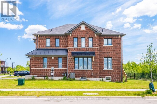 Building Photo - 4 Midhurst Heights