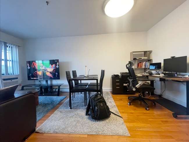 Foto del edificio - 3434 10th St