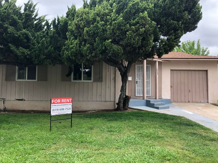 Primary Photo - Just in Time For Summer: Charming home wit...