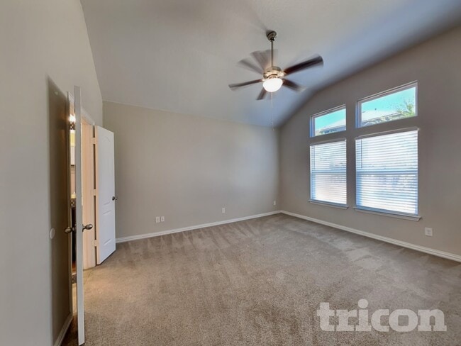 Foto del edificio - 7950 Headwaters Trail