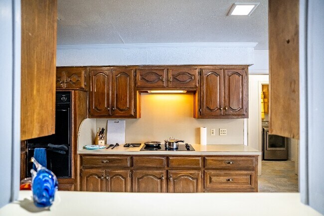 Foto del edificio - 3706 Bishop Hill Dr