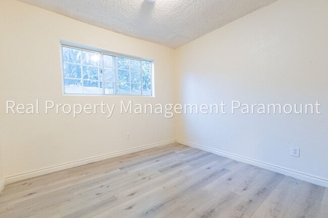 Building Photo - 8318 Kansas Ave