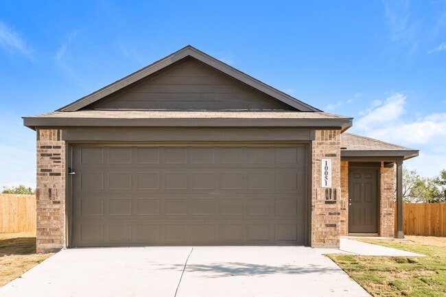 Building Photo - 10051 Mather Way