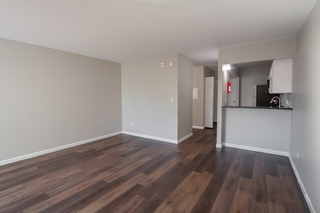 James - Living Room - The PARK