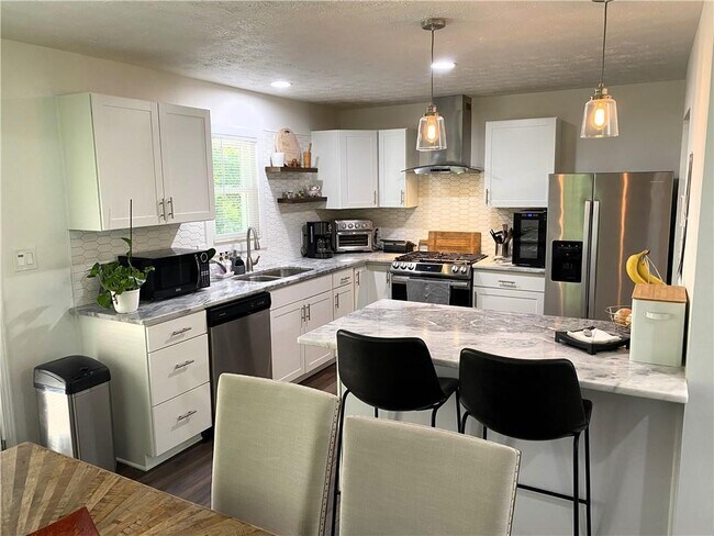 Building Photo - 1420 Creek Overlook Ct