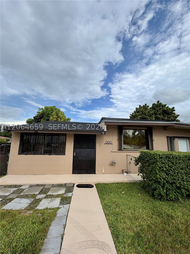 Building Photo - 1200 NW 37th Ave