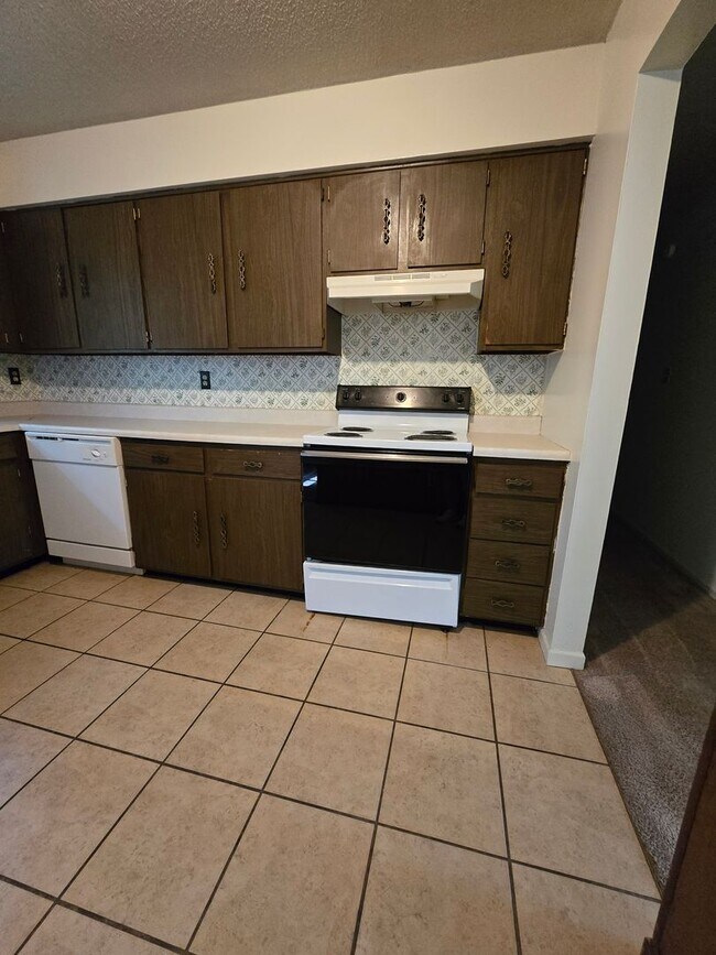 Foto del edificio - 2805-2807-2807 Fairhaven Dr
