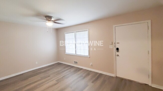 Building Photo - 4790 Janice Dr