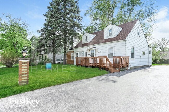 Foto del edificio - 14448 Kilbourn Ave