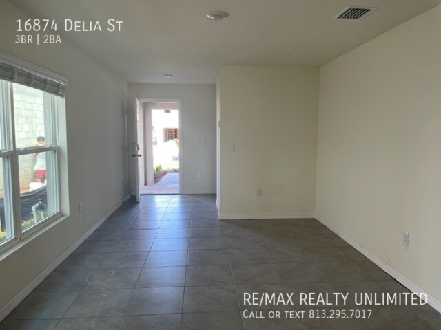 Building Photo - 16874 Delia St Wimauma FL 33598