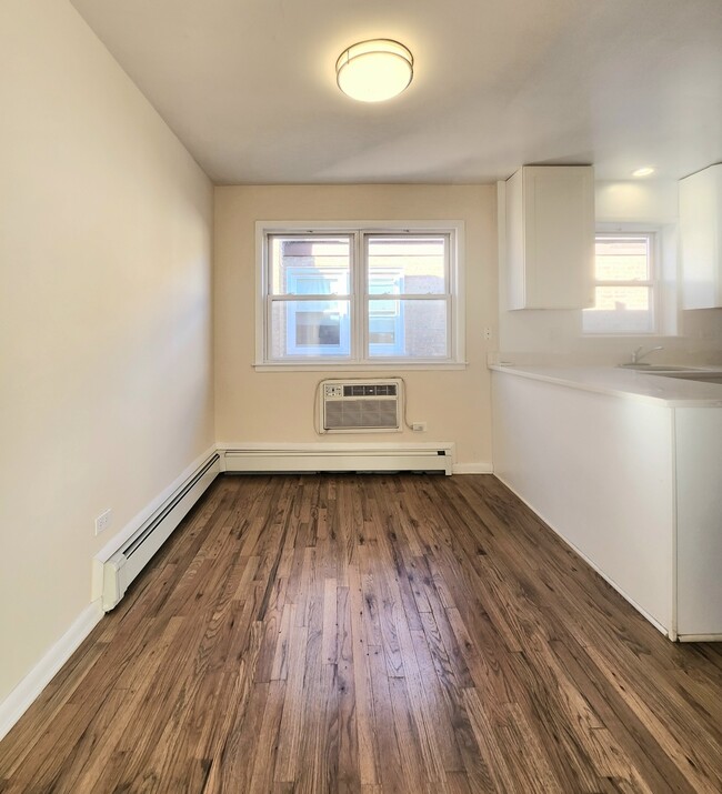 Foto del edificio - 4916 N Harlem Ave