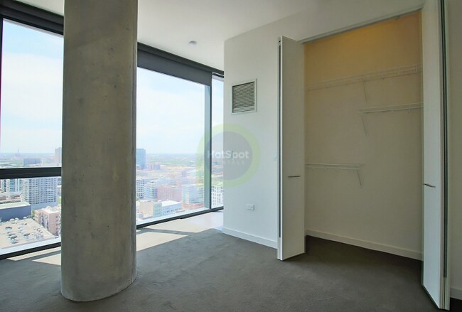 Foto del edificio - 204 N Halsted St