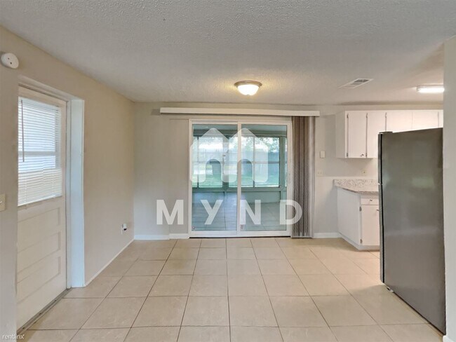 Foto del edificio - 2 br, 2 bath House - 7406 S Mascotte St