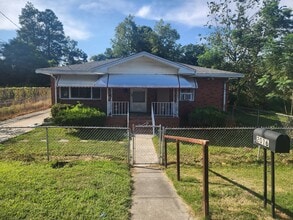 Building Photo - 2016 Boykin Pl Building Photo - 2016 Boykin Pl