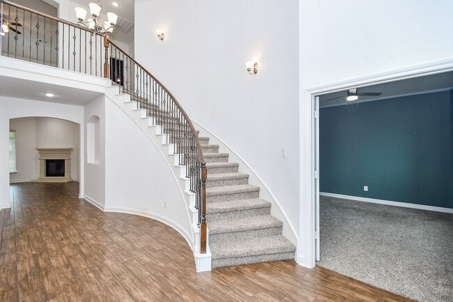 Building Photo - 23827 Padauk Tree Trl