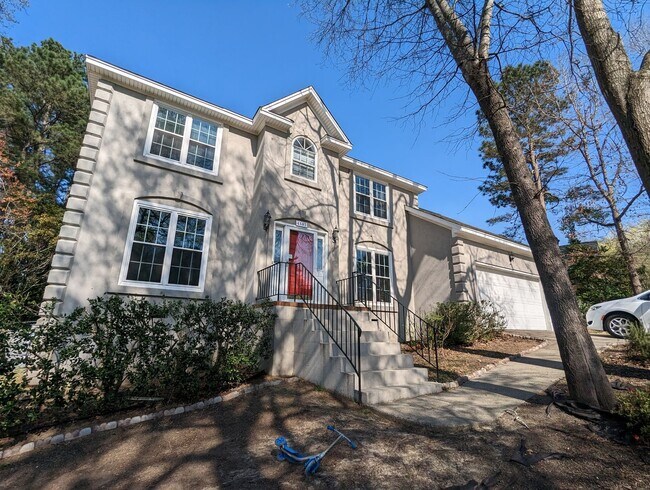 Foto del edificio - Spacious 4BR in Evans with Garage, Large Backyard, and Deck