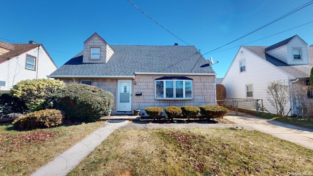 Primary Photo - 161 Derby St