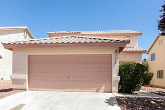 Building Photo - 7512 Hickory Hills Dr