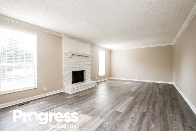 Building Photo - 500 Country Way Ct