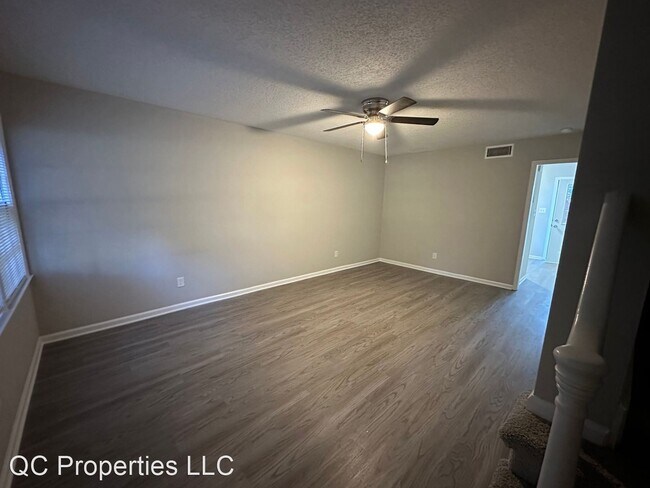 Building Photo - 2 br, 1.5 bath House - 4774 Old Lantern Way
