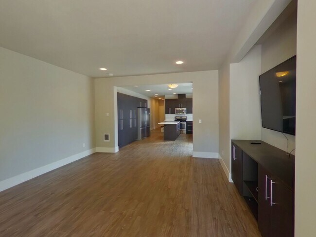 Foto del edificio - 325 NW 21st St