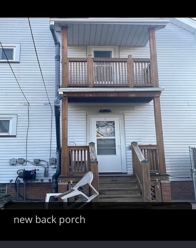 Building Photo - 2046 Waterbury Rd