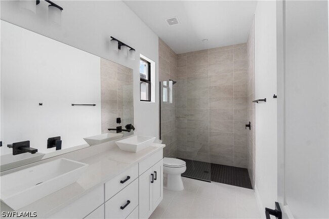 Foto del edificio - 837 91st Ave N