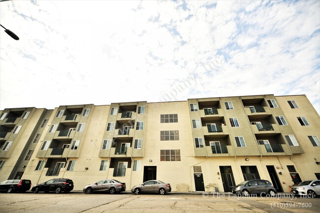 Building Photo - 1459 MacArthur Blvd