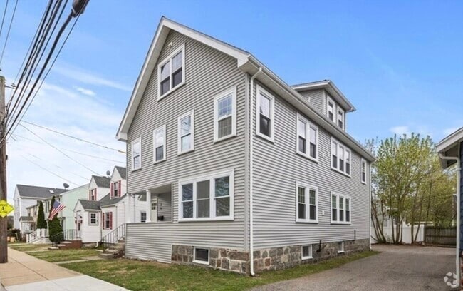 Building Photo - 79 Lenoxdale Ave