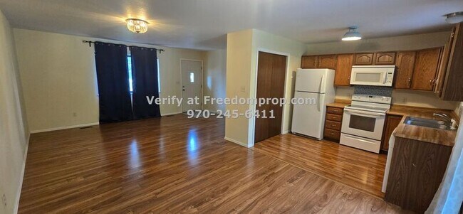 Foto del edificio - 175 Applewood Dr