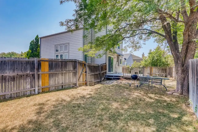 Photo - 99 N Moline St House