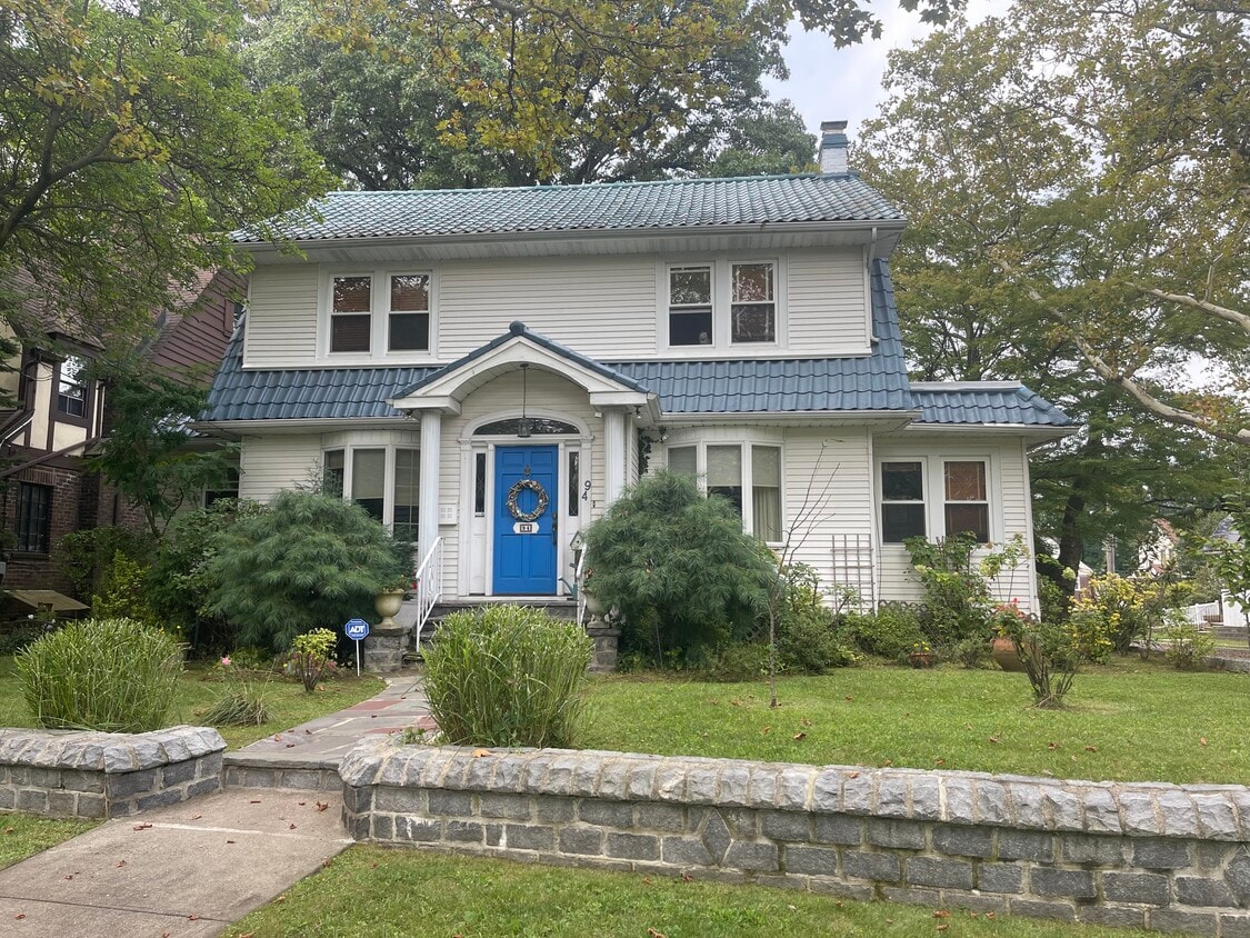 Primary Photo - 94 Hart Blvd