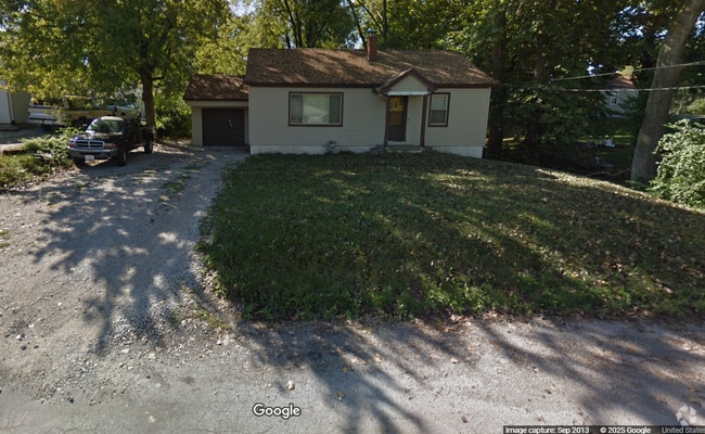 Building Photo - 214 Poplar St
