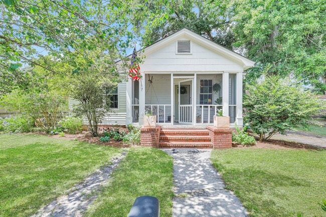 7 Illinois Ave  