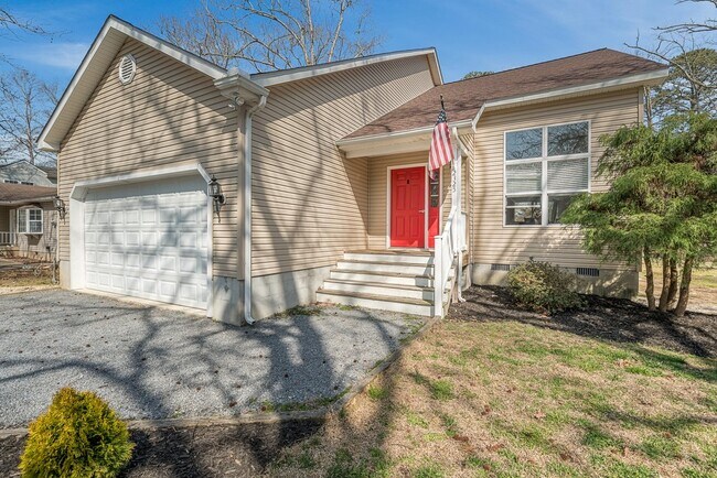 Foto del edificio - 2325 Rudder Ct