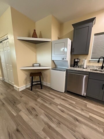 Foto del edificio - 838 Murray Ave