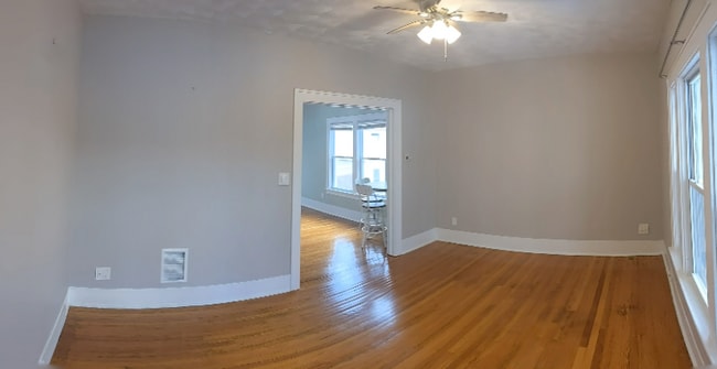 Foto del edificio - 25 Hampden Pl