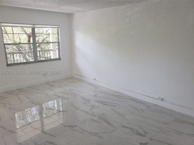 Building Photo - 13255 SW 7th Ct