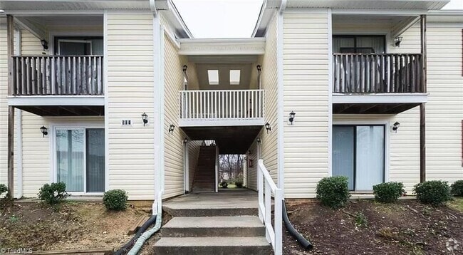 Building Photo - 509 Mystic Dr Unit H