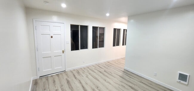 Foto del edificio - 2574 Southern Ave