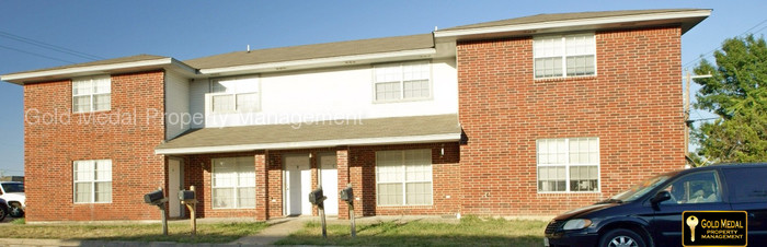 Primary Photo - 104 Avenue C, Unit D, Gatesville