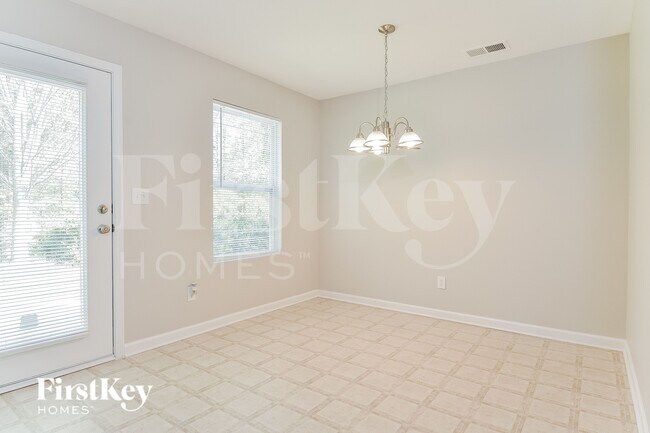 Foto del edificio - 3902 Edgewood Terrace Rd