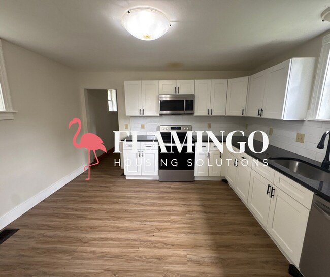 Foto del edificio - Large 3-Bedroom, 3-Bath Home with Plenty of Space!