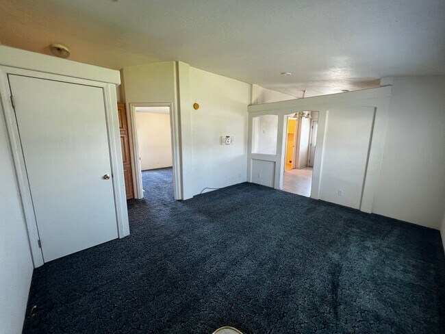 Foto del edificio - 3040 SW River View Dr