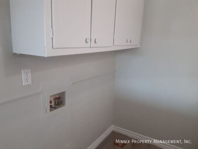 Building Photo - 1606 Yonkers-A