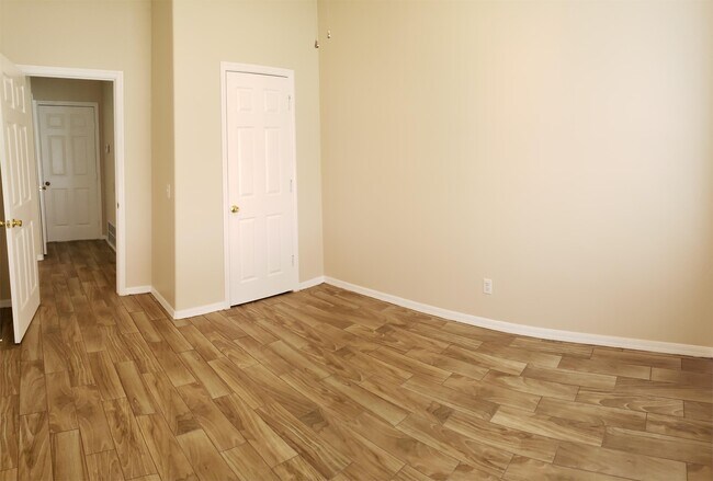Building Photo - 354 Windsor Estates Dr